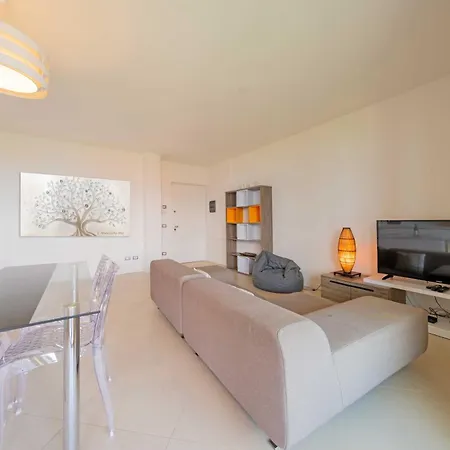 Apartmentsgarda - San Zeno 1000 Torri Del Benaco